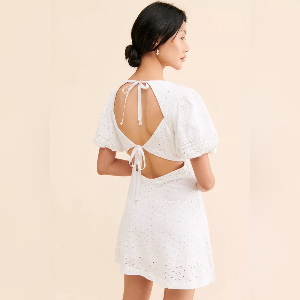 Free People white eyelet lace backless dress - perfect for bridal events! NWT!